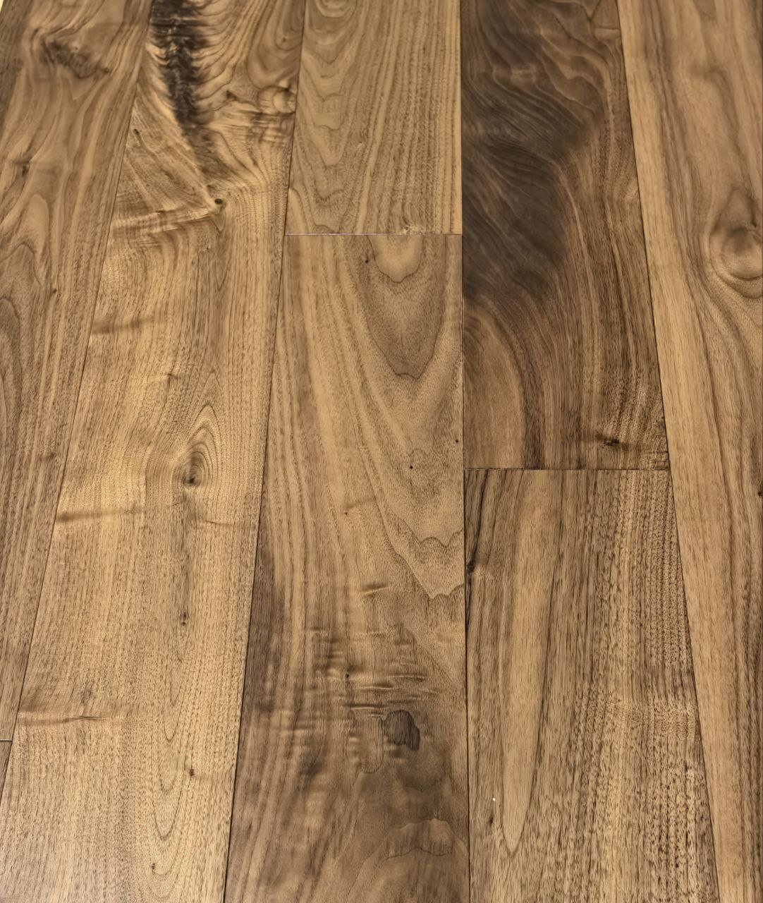 Инженерная доска Missouri Орех американский натур шелковисто-матовый УФ-лак 400-1800×190×16